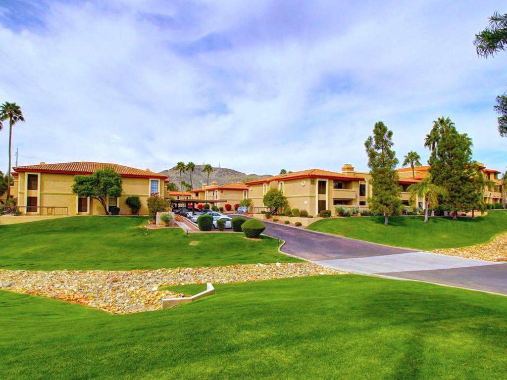 Private Resort Community -- ½ Mile Walk To Hiking & Biking At N. Mtn. Preserve! 凤凰城 外观 照片