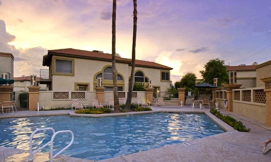 Private Resort Community -- ½ Mile Walk To Hiking & Biking At N. Mtn. Preserve! 凤凰城 外观 照片